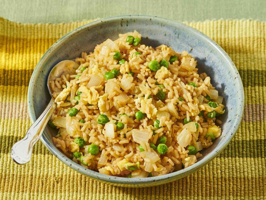 Egg Fried Rice – Quick & Flavorful Family Meal